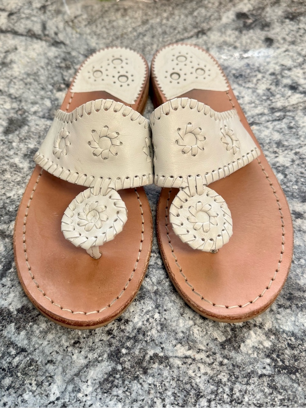 Jack Jack Rogers White Leather Sandals Size 6 Classic Navajo Thong Slip On